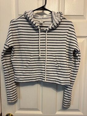 Women’s Striped Cropped Hooded Pullover